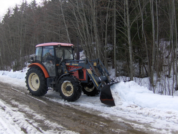 Per Gottling i full sving med snørydding